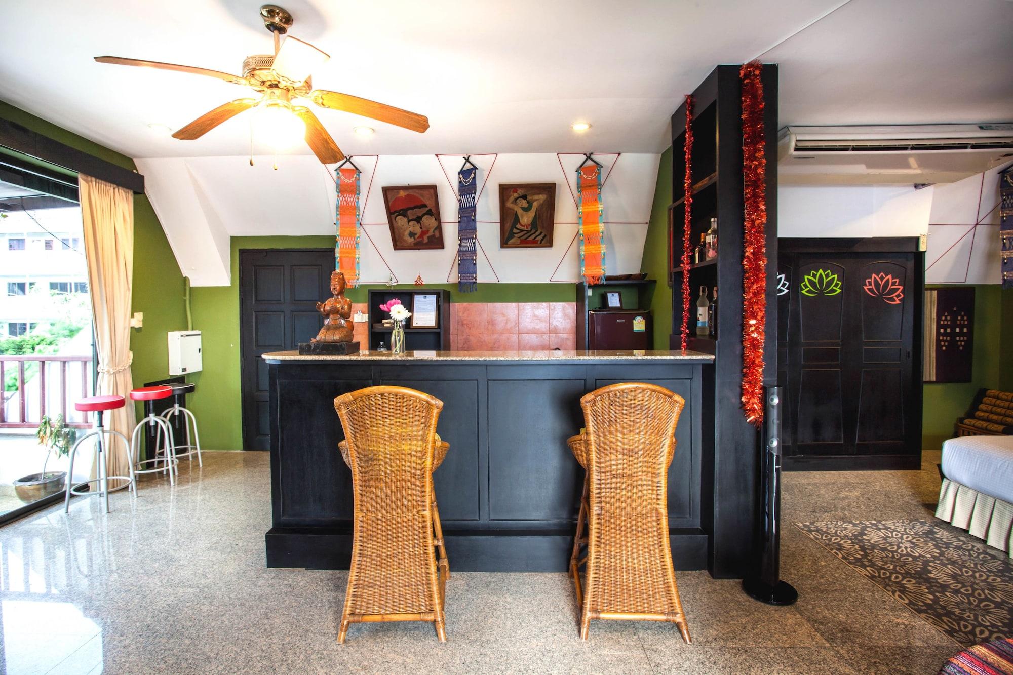 Kelly'S Residency Hotel Patong Bagian luar foto