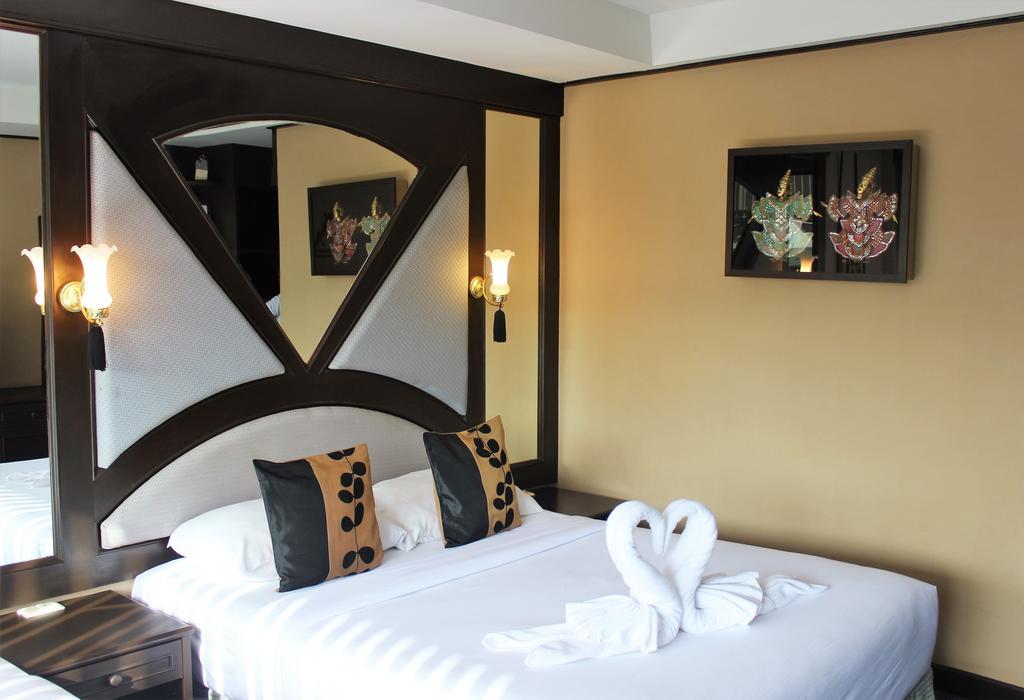 Kelly'S Residency Hotel Patong Bagian luar foto